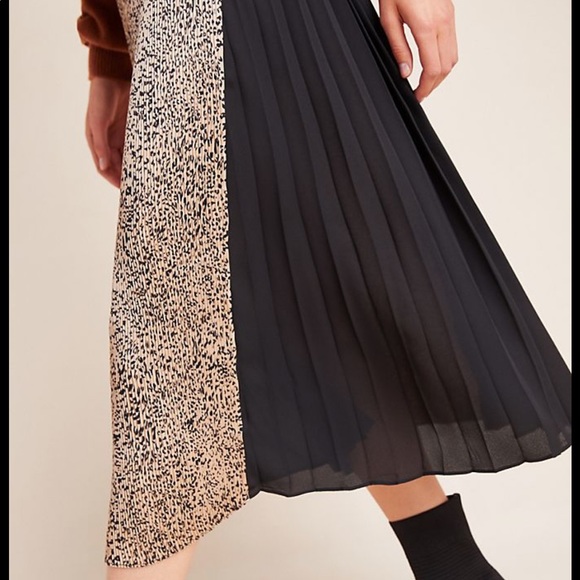 Riley Leopard Midi Skirt from Anthropologie - Picture 4 of 8